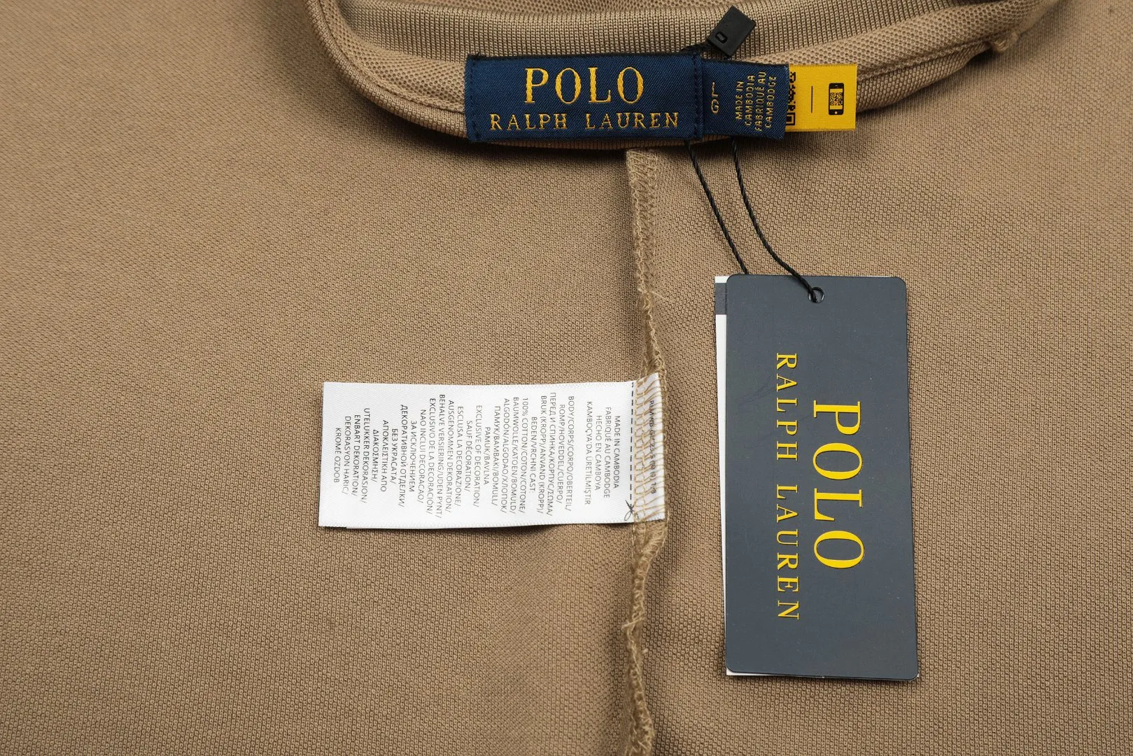 🅿️152 "Top quality" Style number: DS001# (not off the shelves all year round) [Ralph Lauren classic pony embroidered lapel POLO short sleeves] ✅Ralph Lauren Ralph Lauren classic basic versatile POLO short sleeves ✅Main supply platform live broadcast Wholesale entities will be replenished when out of stock Not removed from the shelves ✅ZP quality 1:1 version Scan the code to enter the GF website Z cabinet quality ✅Detailed quality The only one in Guangzhou Imported pique fabrics Mainly high-end, cost-effective and good quality. Needless to say, the version is restored to the original version. The maximum size can be worn up to 210 pounds. Loose, comfortable and stress-free. ✅Wear for work and life. Suitable for various occasions. A must-have recommendation for couples. Size: